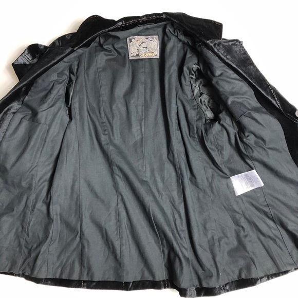 Rosner Black Velvet Blazer With Brown Stitching - Picture 7 of 10